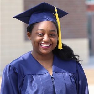 Meet your Posher, Lexi